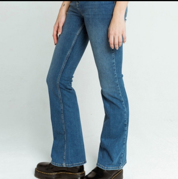 BDG High Rise Flare jeans - Picture 2 of 7